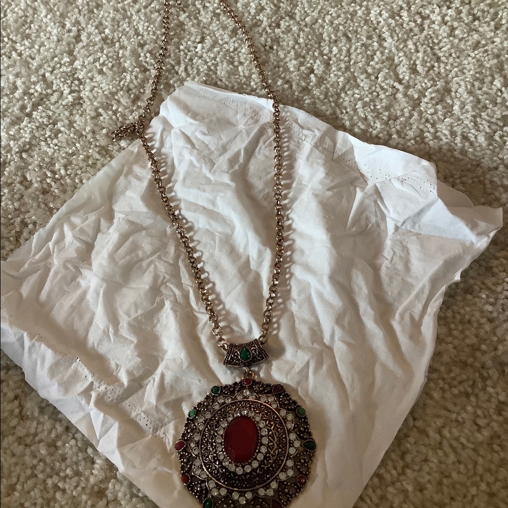 Necklace pendant